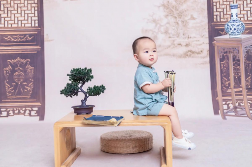 广元宝宝眼袋发黑
