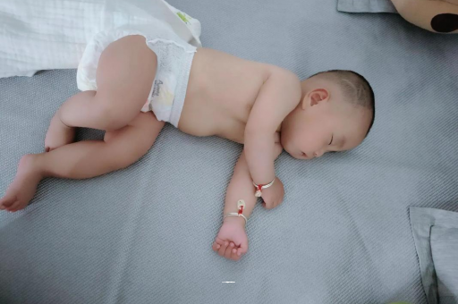 广元怀孕多久会显肚子